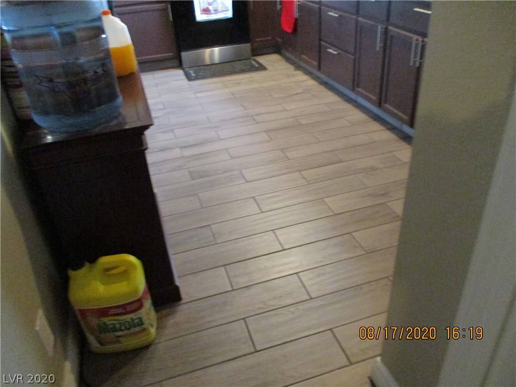 Las Vegas, NV 89115,3853 Capsule DR
