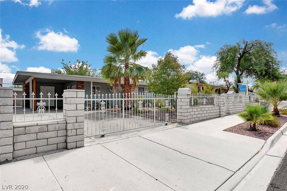 Las Vegas, NV 89108,908 Pyramid DR