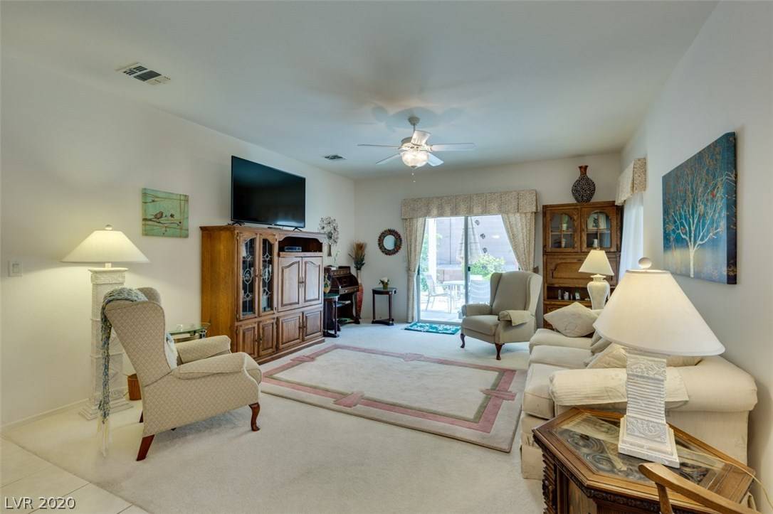 Henderson, NV 89012,543 Carmel Mesa DR