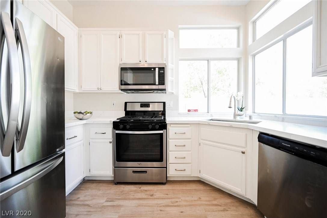 Las Vegas, NV 89144,10417 Pacific Sageview LN