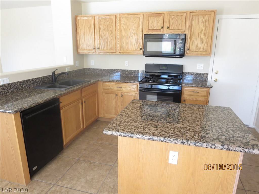 Las Vegas, NV 89130,6112 Crystal Cascade ST