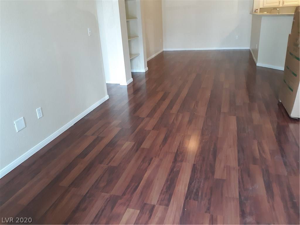 Las Vegas, NV 89149,6955 Durango DR #1106