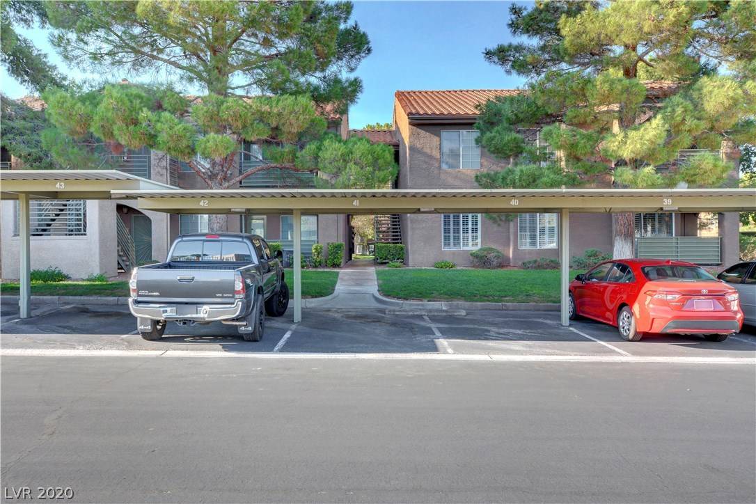 Las Vegas, NV 89128,7720 Secret Shore DR #205
