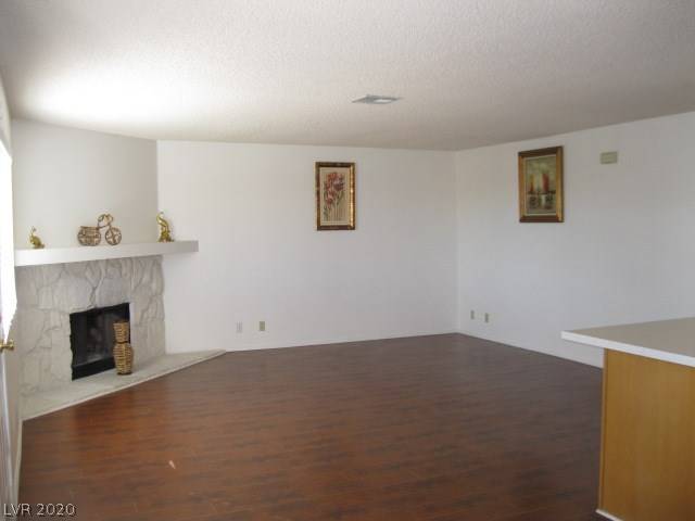 Las Vegas, NV 89128,1405 Cedar Rock LN #202