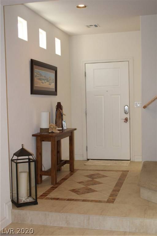 Las Vegas, NV 89148,7132 Hedgemaple CT