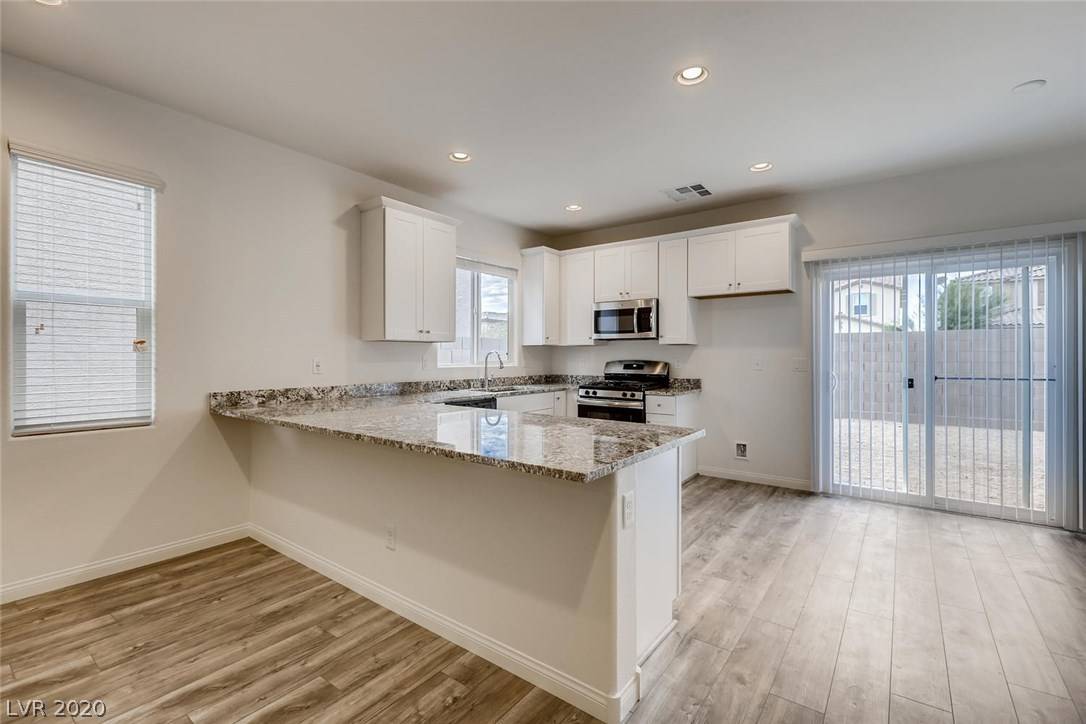 Las Vegas, NV 89148,8778 Magic Mirror CT #Lot 28