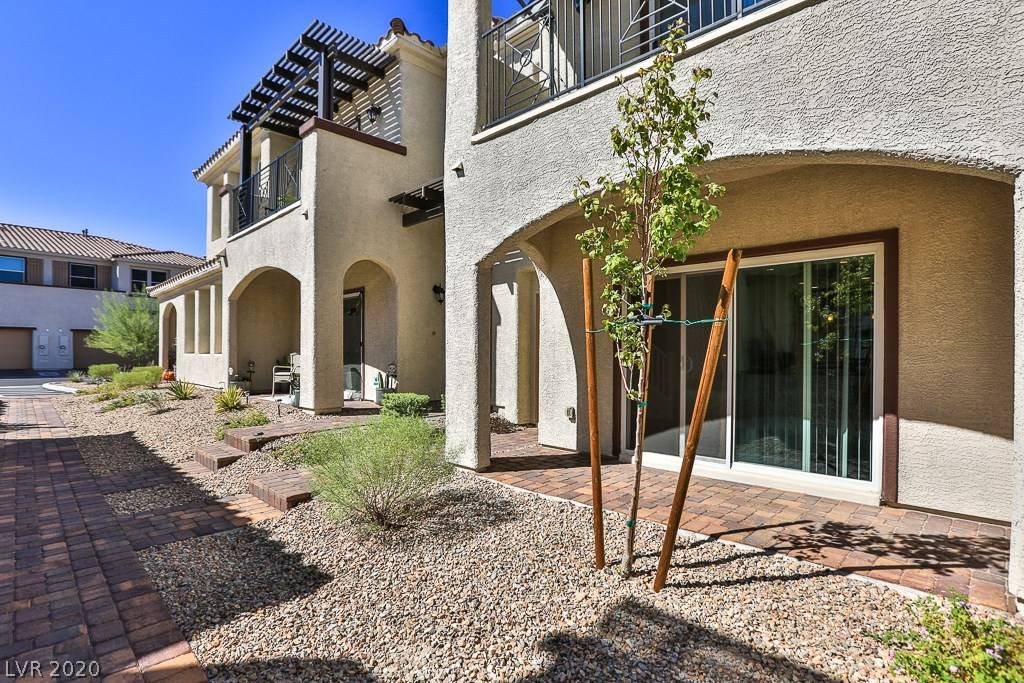 Henderson, NV 89011,984 Via Panfilo AVE