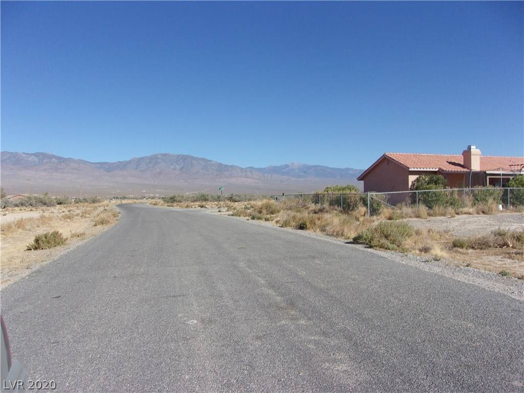 Pahrump, NV 89060,1581 Finehill ST