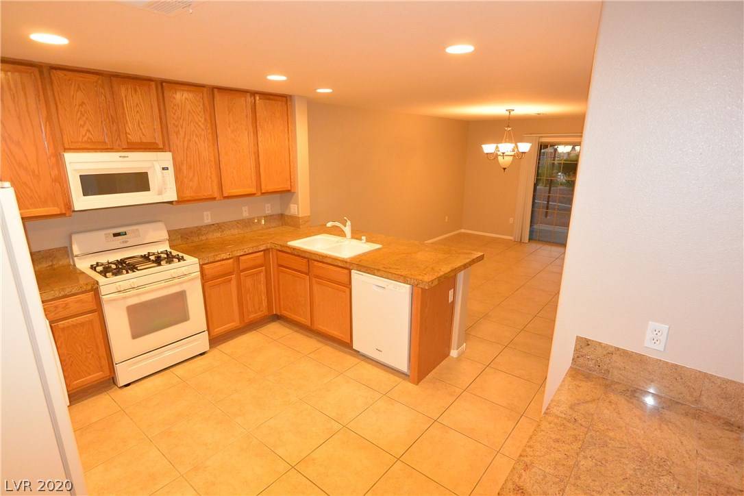 Las Vegas, NV 89149,5445 SHAY MOUNTAIN PL #102