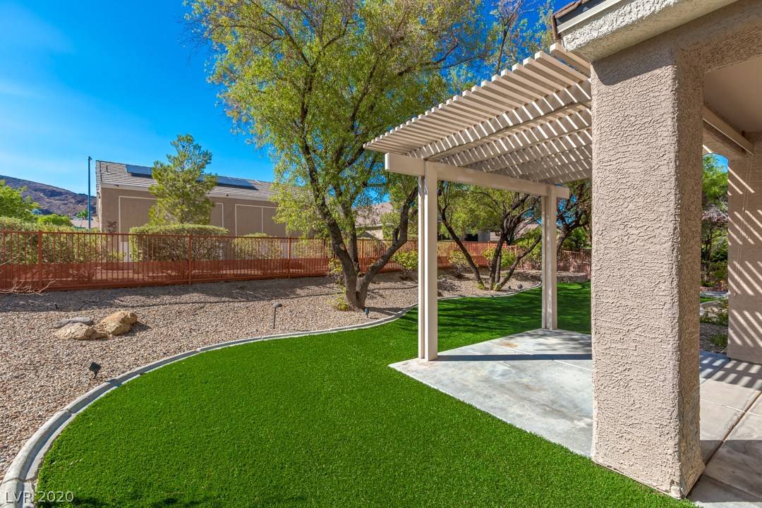 Henderson, NV 89012,2059 Tiger Links DR