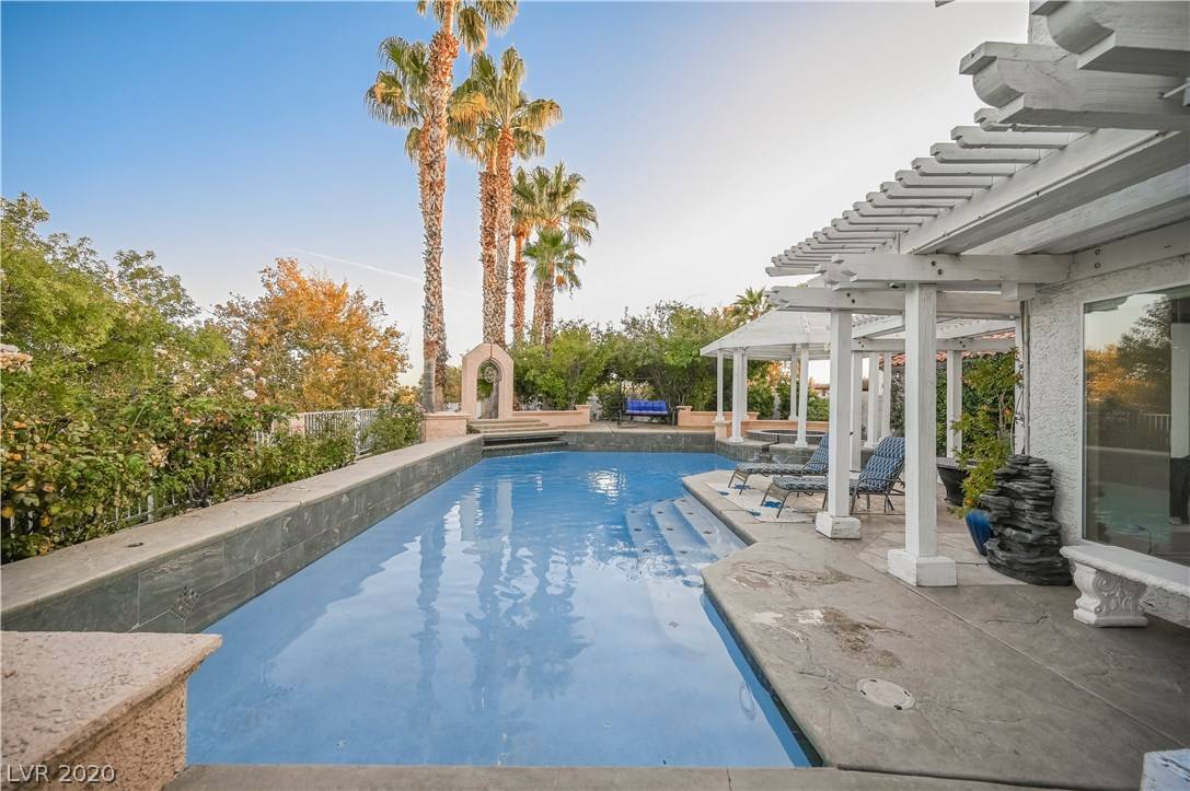 Las Vegas, NV 89117,3136 Harborside DR