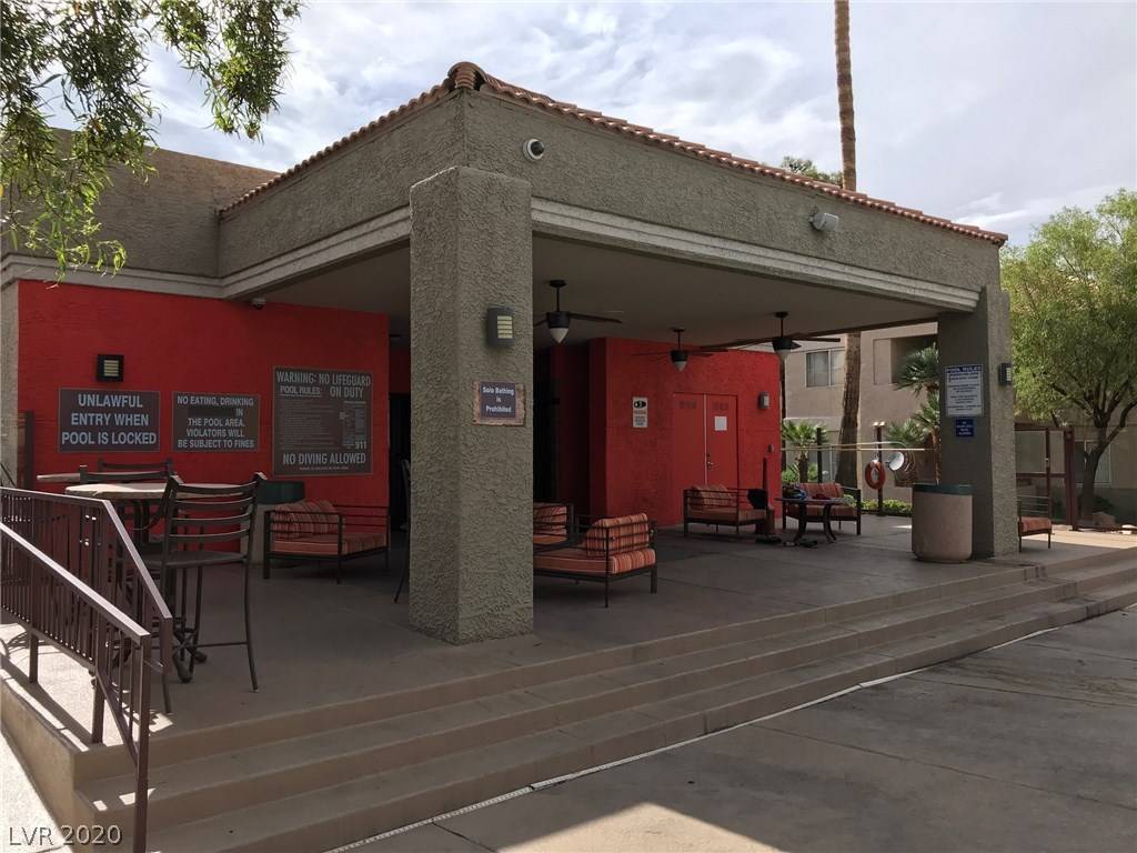 Las Vegas, NV 89117,8600 Charleston BLVD #1182