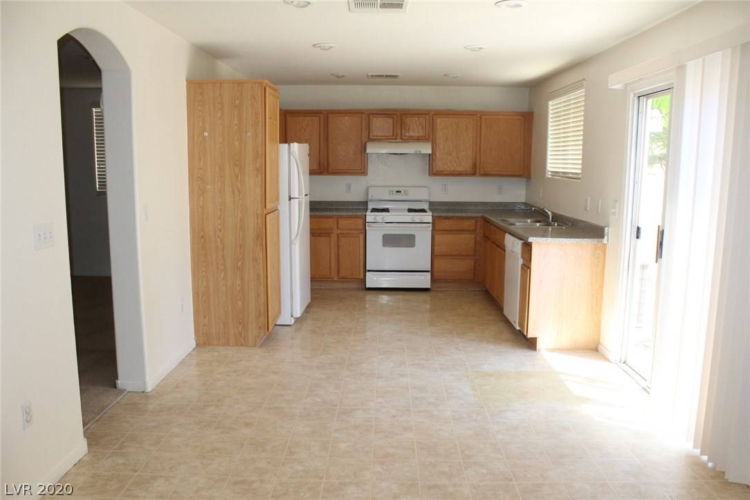 Las Vegas, NV 89139,7430 Granada Willows ST