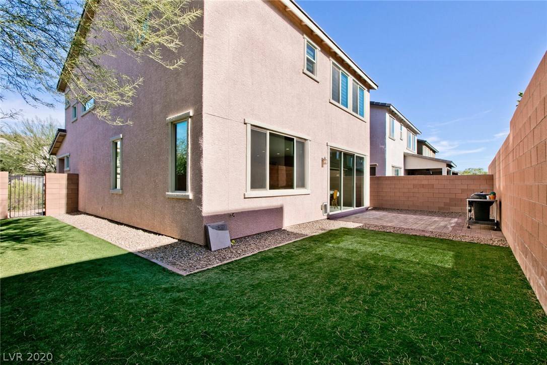 Las Vegas, NV 89148,8991 Oreana Peak CT