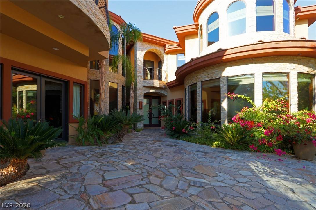 Henderson, NV 89052,305 ROSEGATE AVE