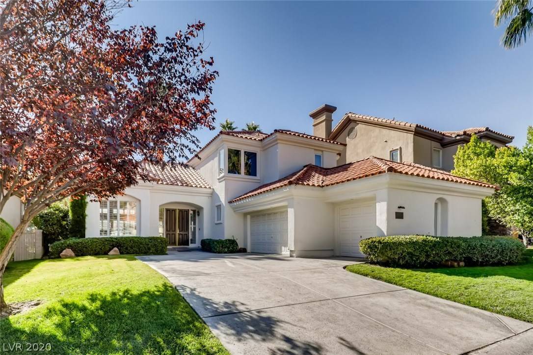 Las Vegas, NV 89117,8733 Double Eagle DR