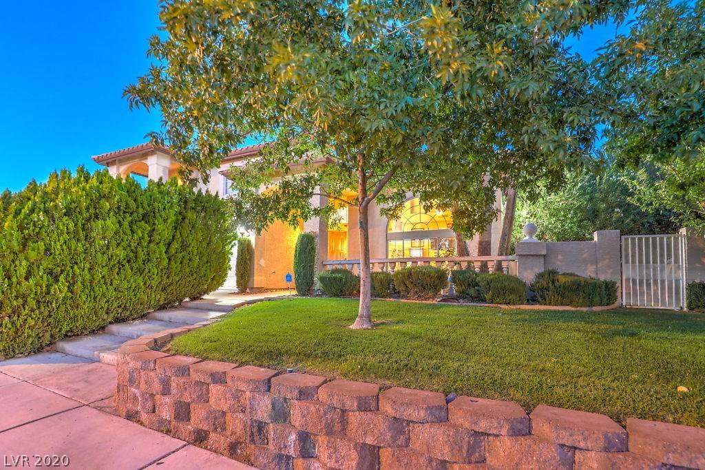 Las Vegas, NV 89117,3364 Canoe Cove CT