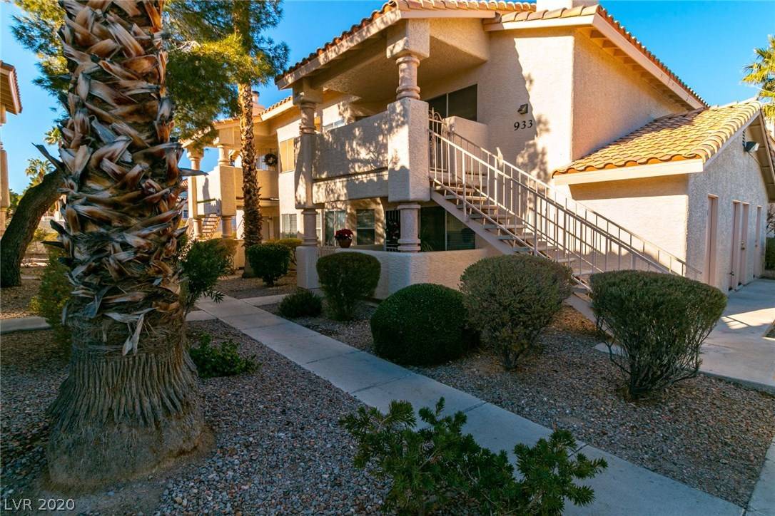Las Vegas, NV 89128,933 Boulder Mesa DR #102