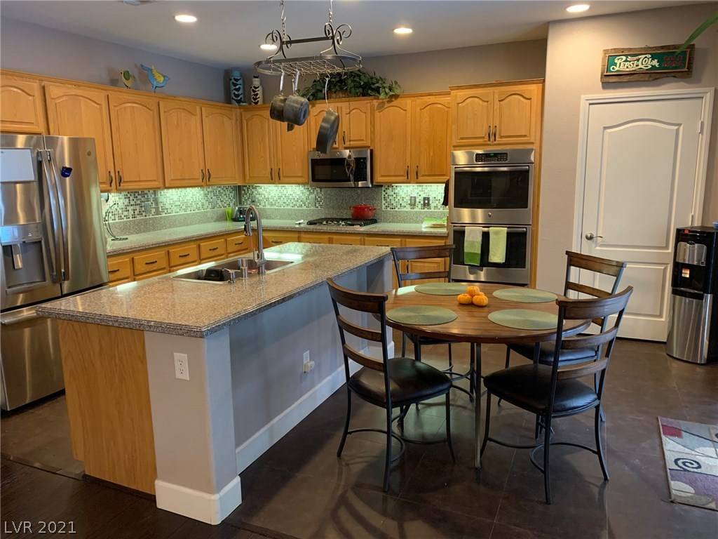 Las Vegas, NV 89117,3163 Azure Bay ST