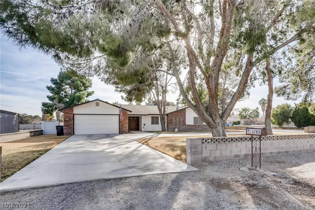 Las Vegas, NV 89146,5785 Holmby AVE