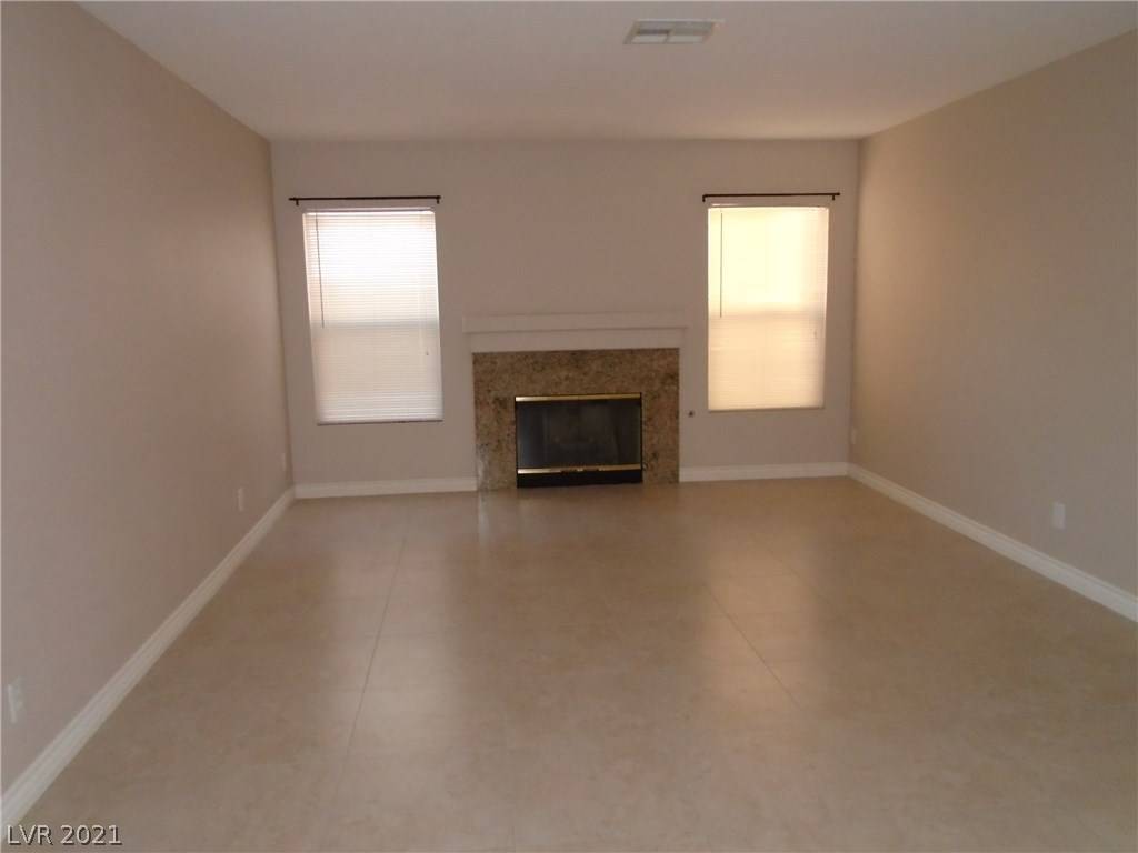 Las Vegas, NV 89128,8329 Maplestar RD