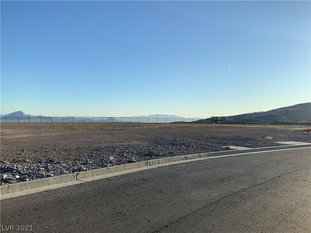 Henderson, NV 89012,1 Swirling Stone CT