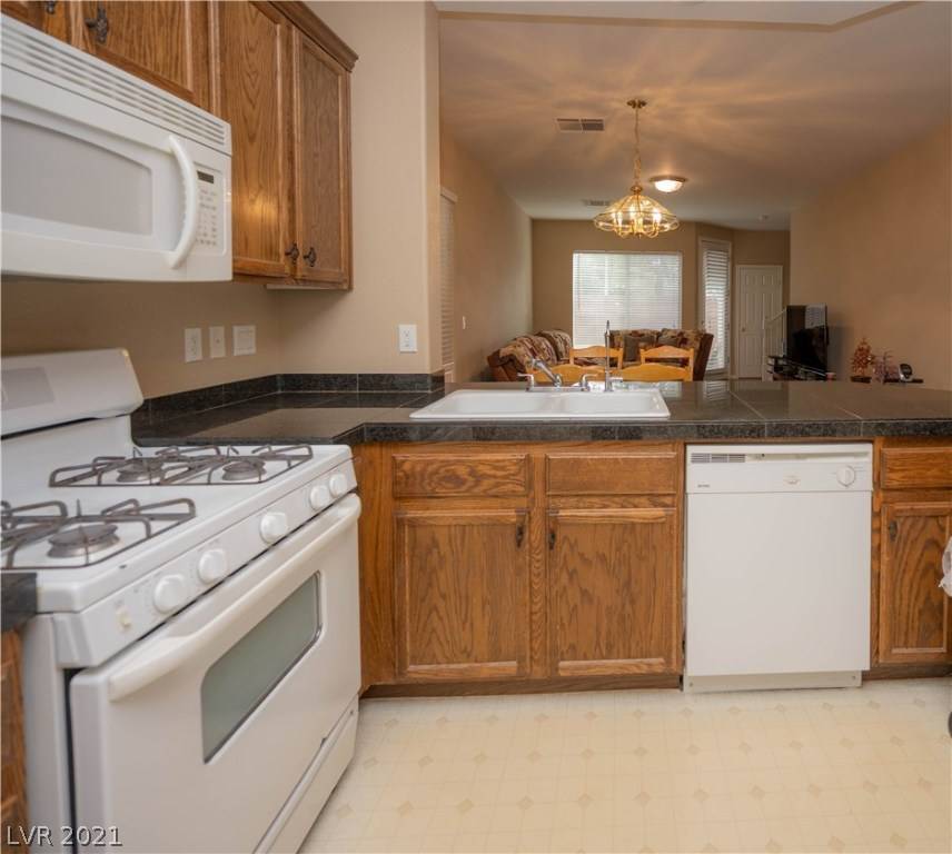 Las Vegas, NV 89139,6179 Broken Slate WAY