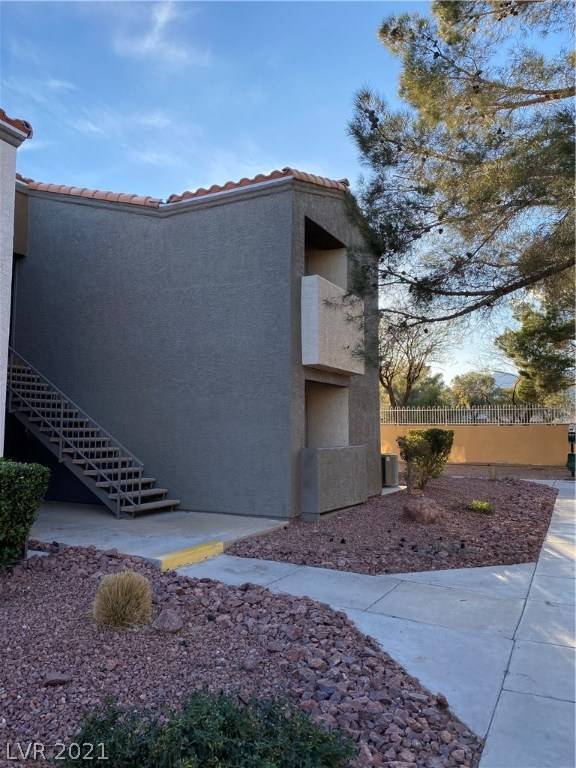 Las Vegas, NV 89128,3151 Soaring Gulls DR #2092