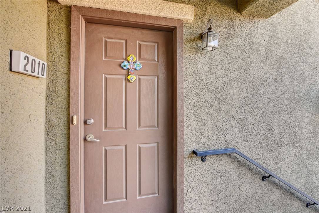 Las Vegas, NV 89131,6868 Sky Pointe DR #2010