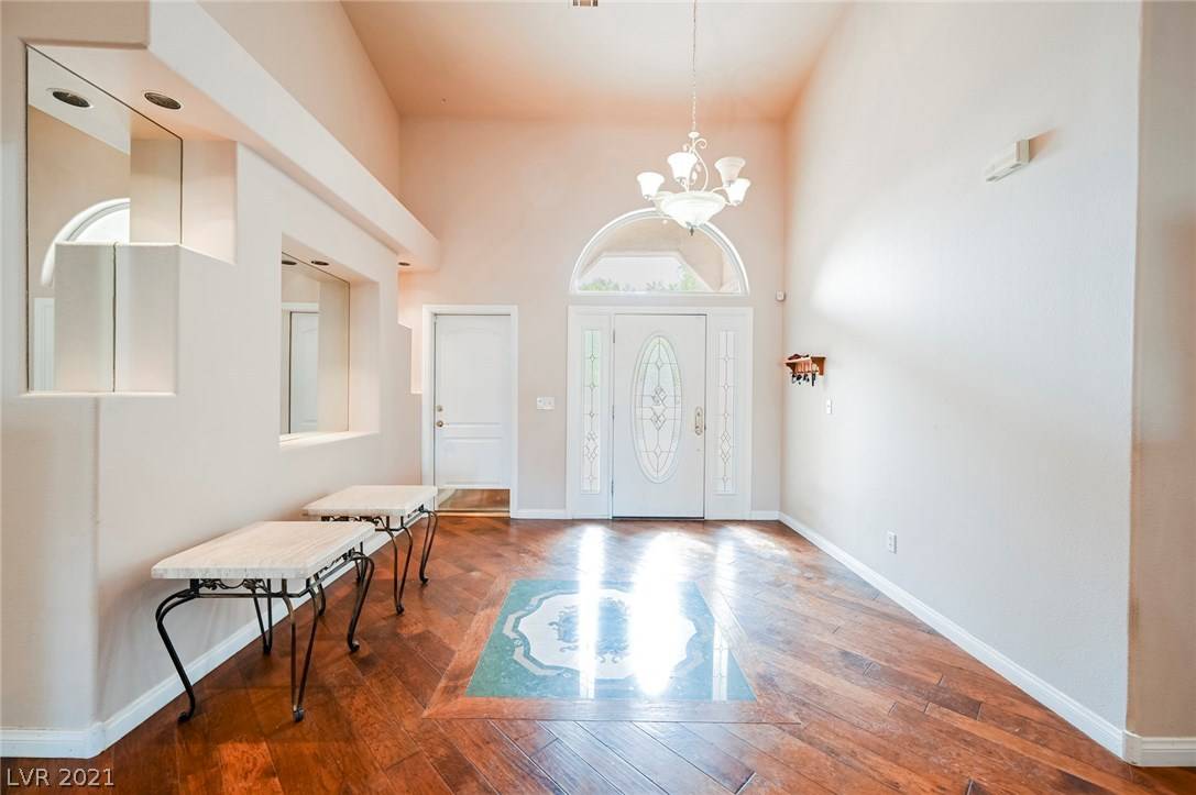 Las Vegas, NV 89117,2121 Buffalo DR
