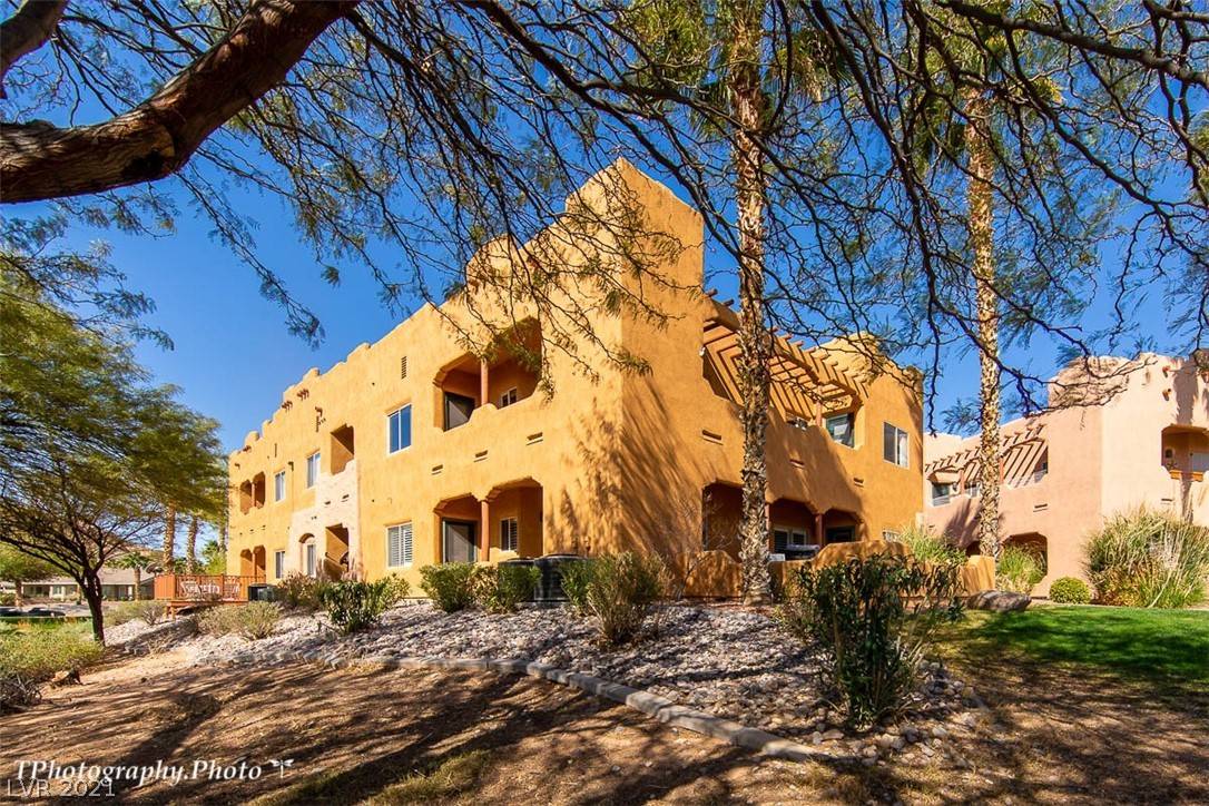 Mesquite, NV 89027,740 Hardy WAY #D