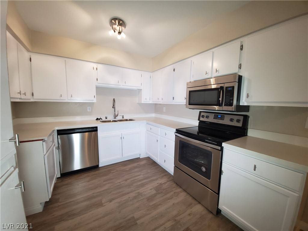 Las Vegas, NV 89128,3151 Soaring Gulls DR #1167