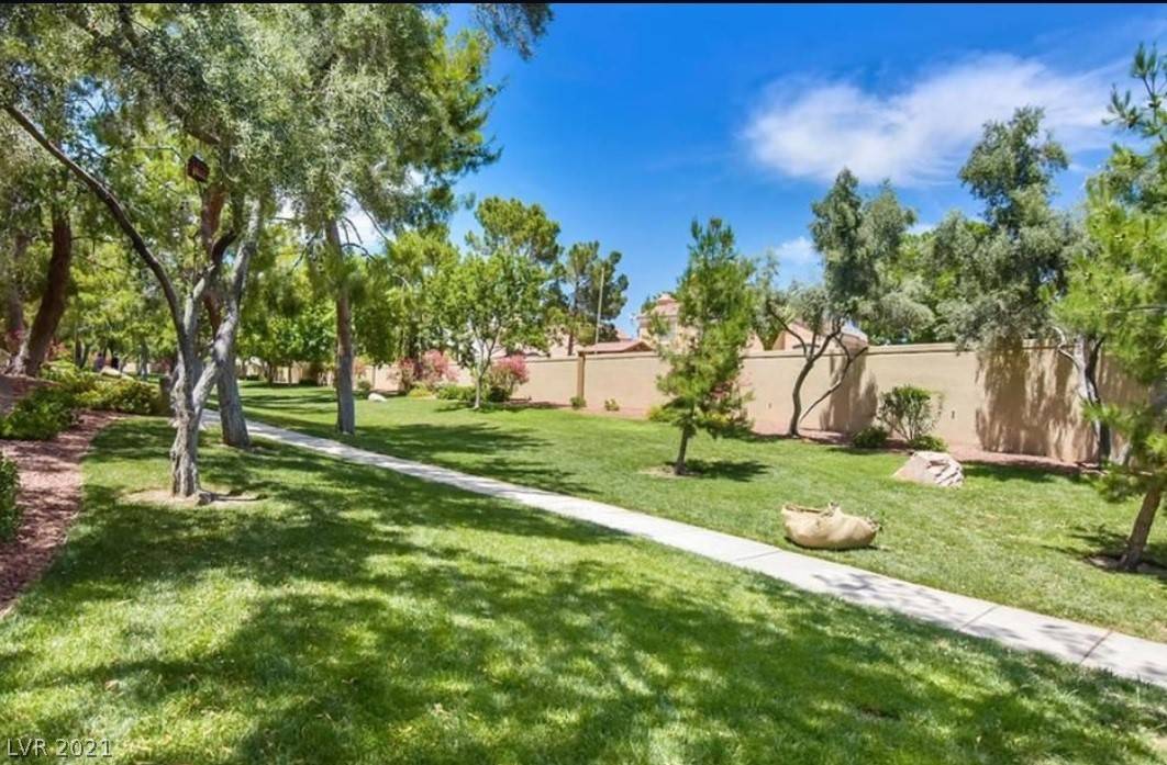 Las Vegas, NV 89117,1813 Derbyshire DR
