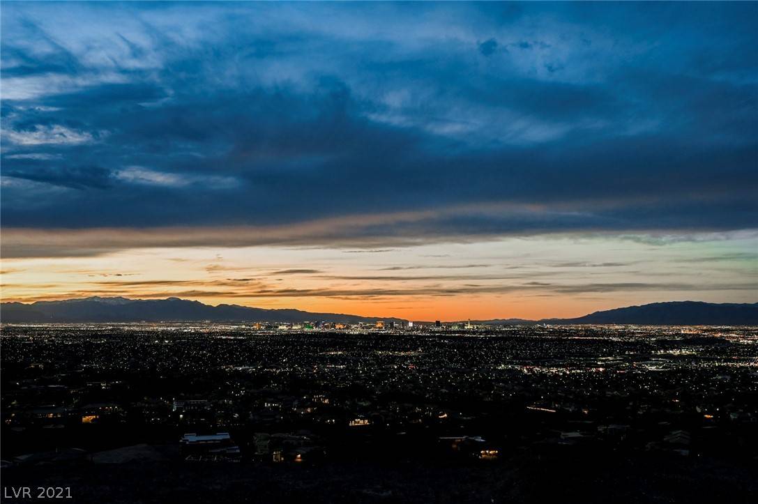 Henderson, NV 89012,616 Scenic Rim DR