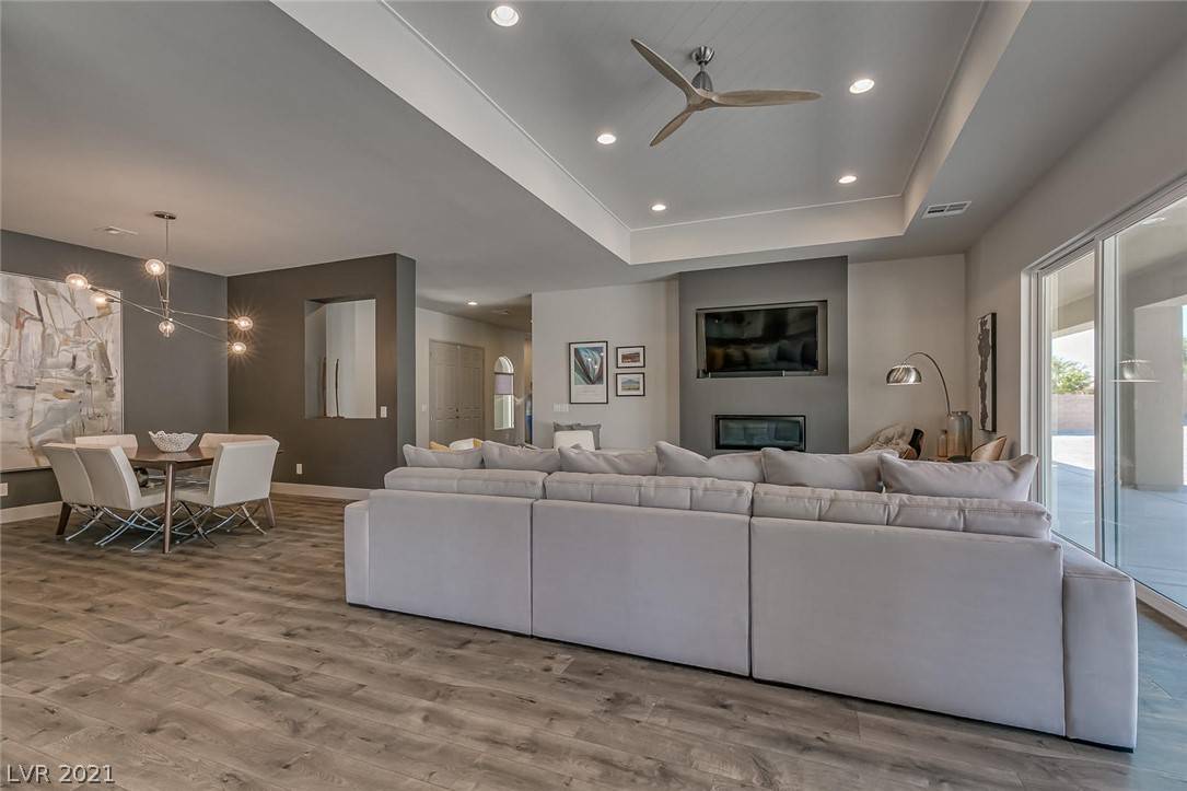 Las Vegas, NV 89131,8369 Thom BLVD