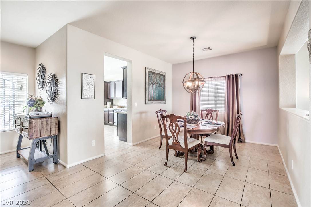 North Las Vegas, NV 89031,5004 Alejandro WAY