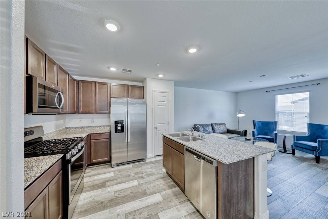 Las Vegas, NV 89115,5221 Steep Cliffs AVE