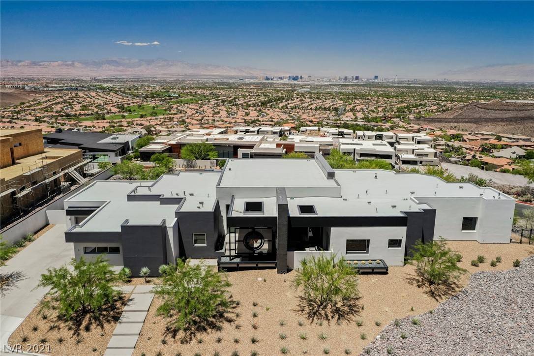 Henderson, NV 89012,1 Boulderback DR