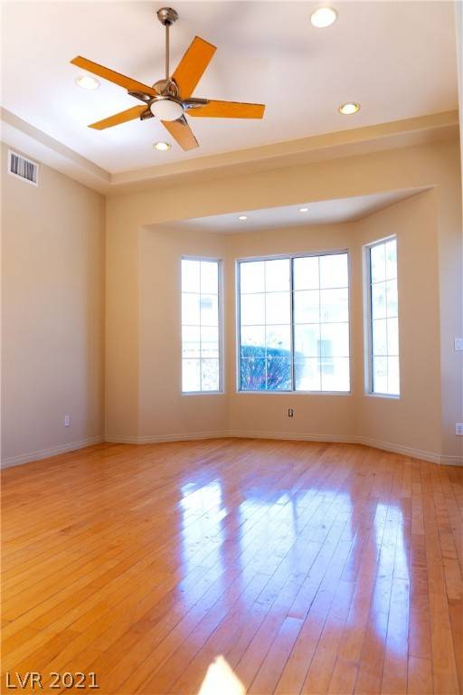 Las Vegas, NV 89149,7421 Royal Crystal ST