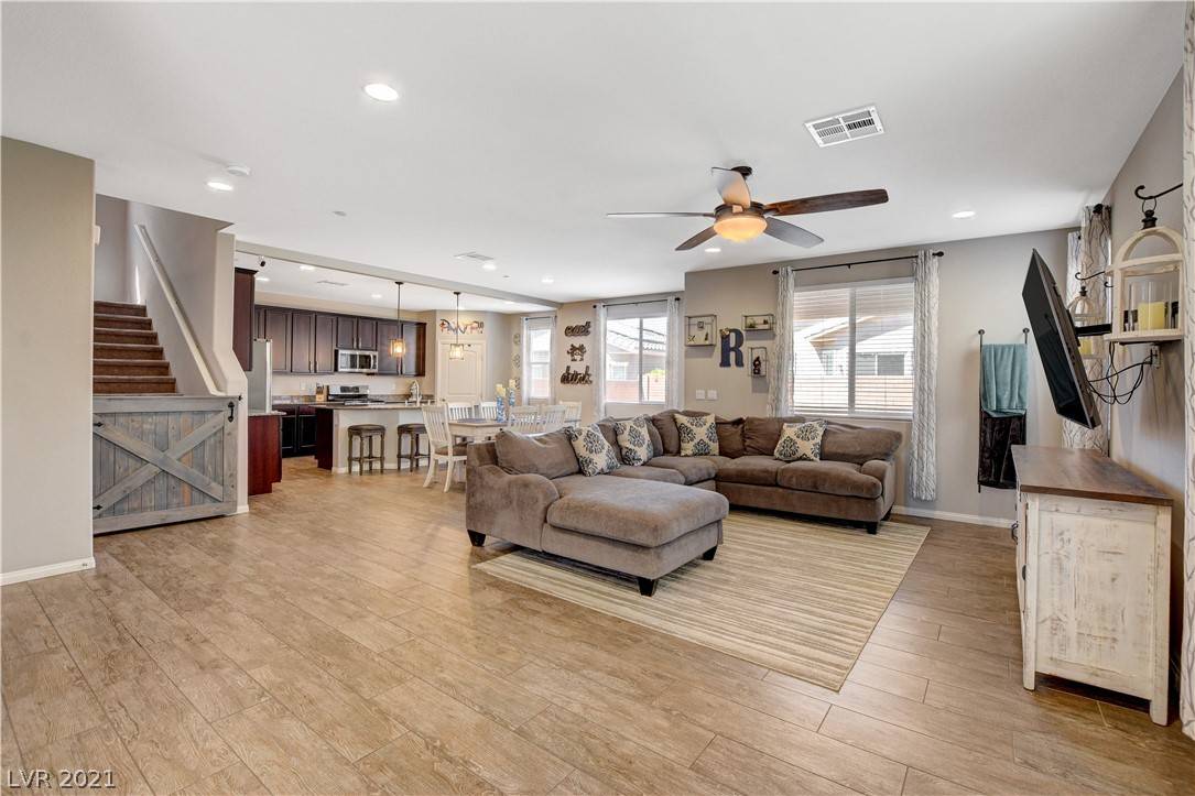Henderson, NV 89052,676 Tremaine CT