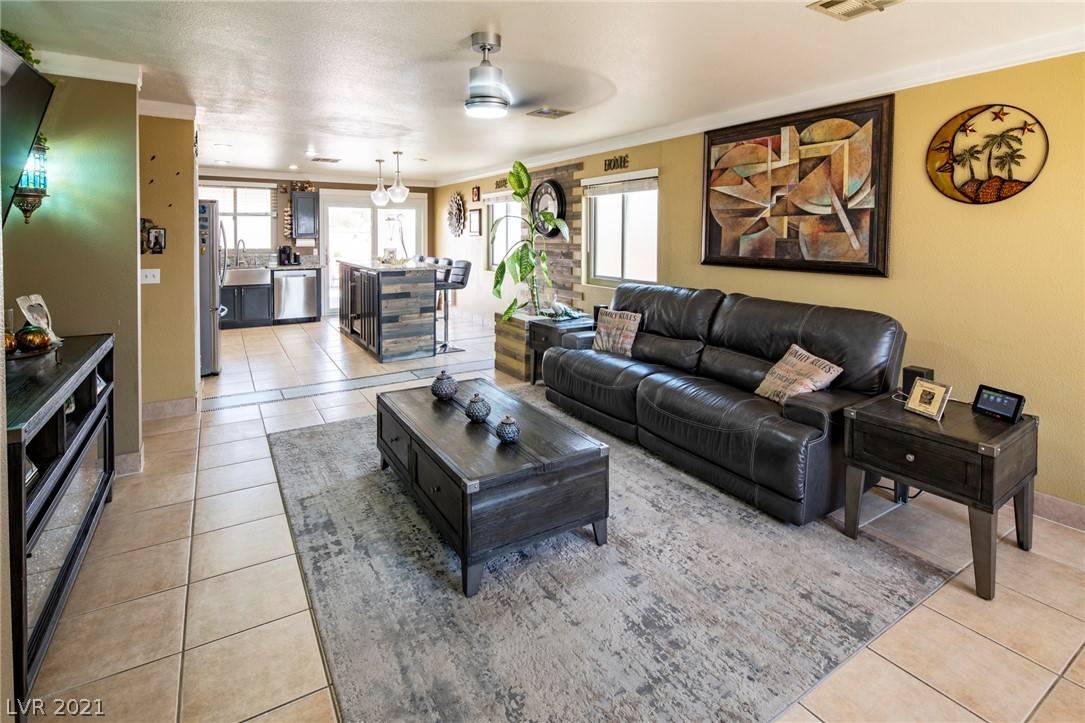 Henderson, NV 89011,864 Angelus Oaks DR