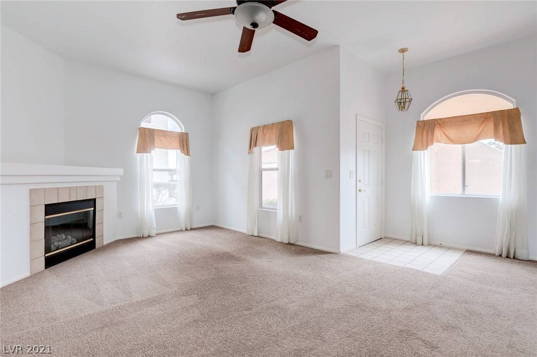 Henderson, NV 89052,700 Carnegie ST #4512