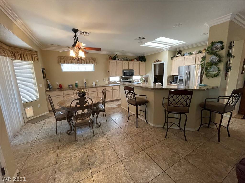 Henderson, NV 89052,1664 Danbury Crossing DR