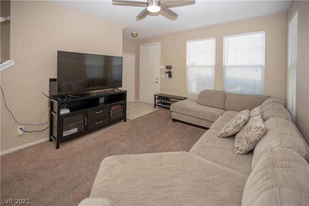 Las Vegas, NV 89122,5057 Midnight Oil DR