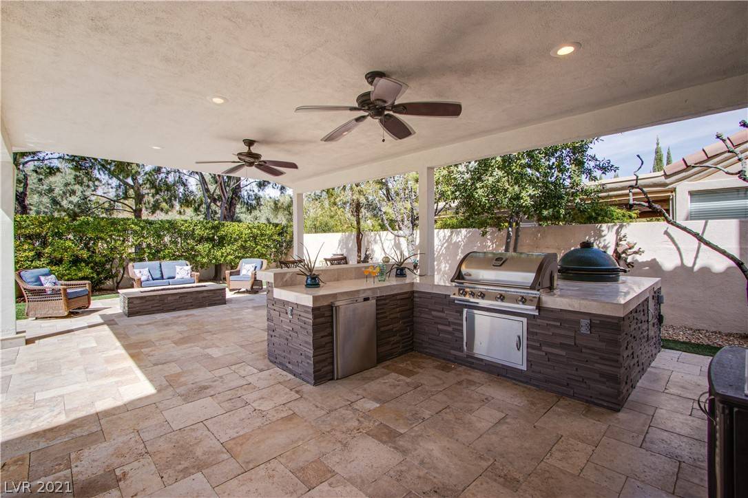 Las Vegas, NV 89117,1517 Breeze Canyon DR