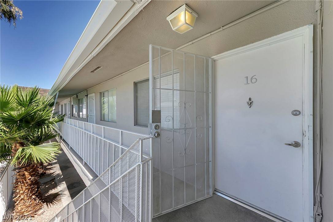 Las Vegas, NV 89107,208 Orland ST #16