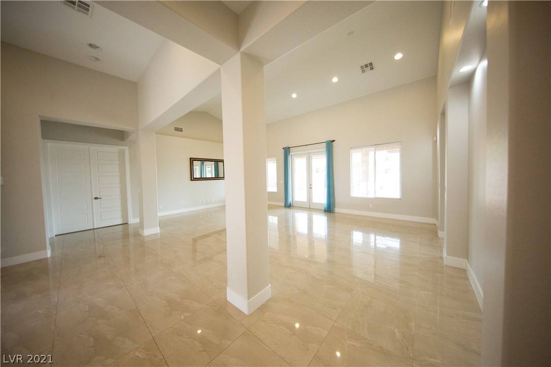 Las Vegas, NV 89121,3717 Gershon CT