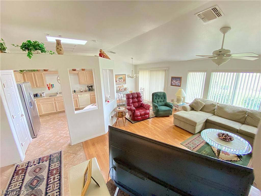 Henderson, NV 89012,1981 Joy View LN