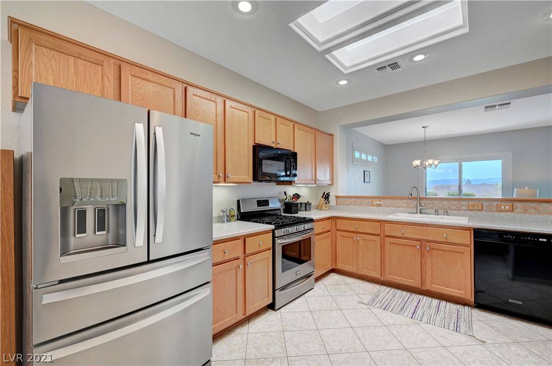Henderson, NV 89052,2307 Desert Fox DR