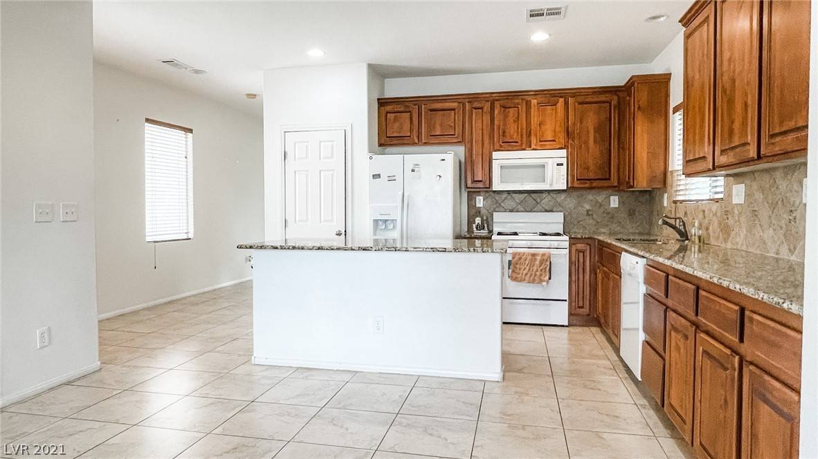 Henderson, NV 89052,990 Shady Charmer AVE